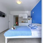 Canaria By Interhome * Pula