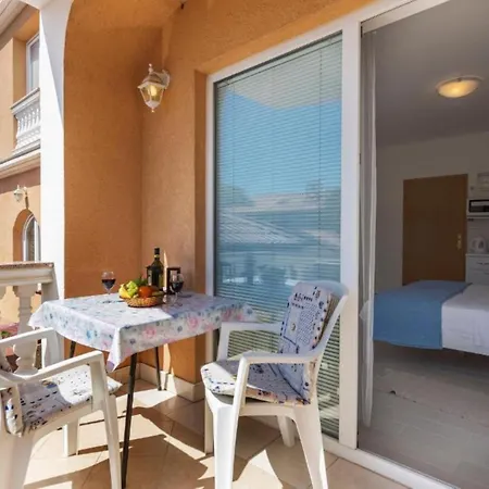 Apartment Canaria By Interhome *