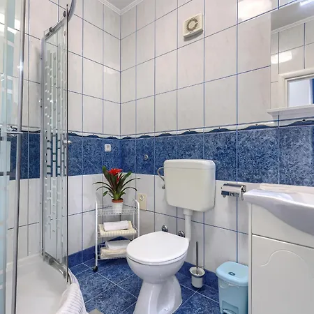 Canaria By Interhome * Pula