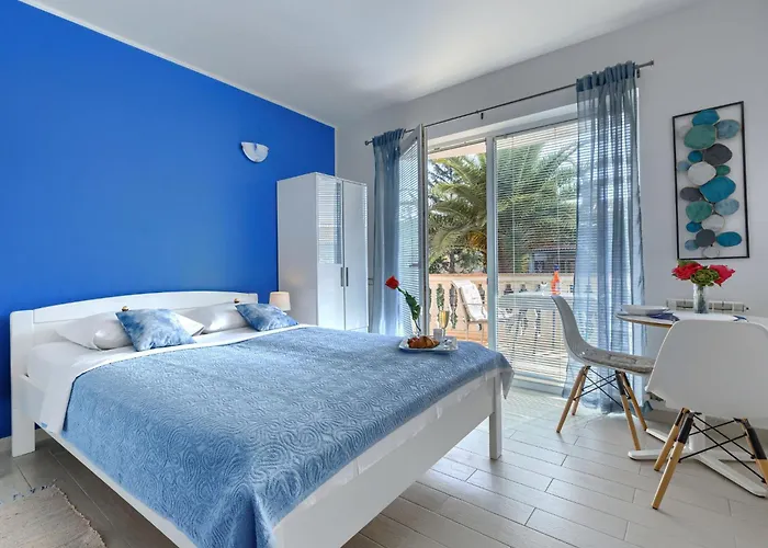 Canaria By Interhome Pula