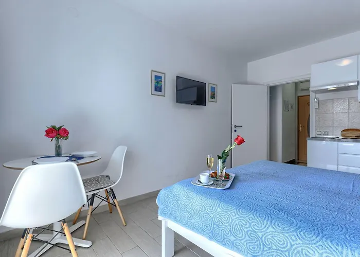 Apartment Canaria By Interhome Pula
