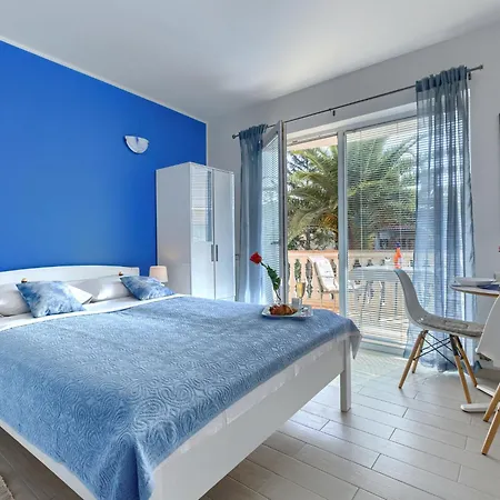Canaria By Interhome Pula