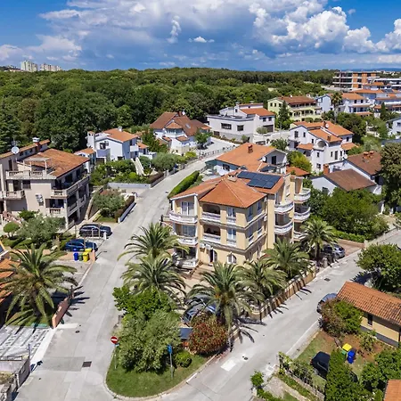 Canaria By Interhome Appartamento Pola