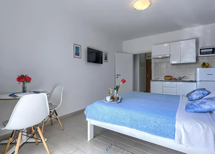 Canaria By Interhome * Pula