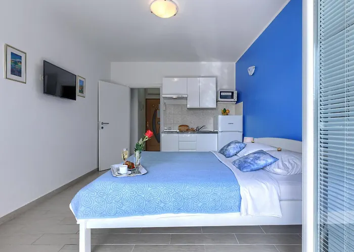 Canaria By Interhome * Pula